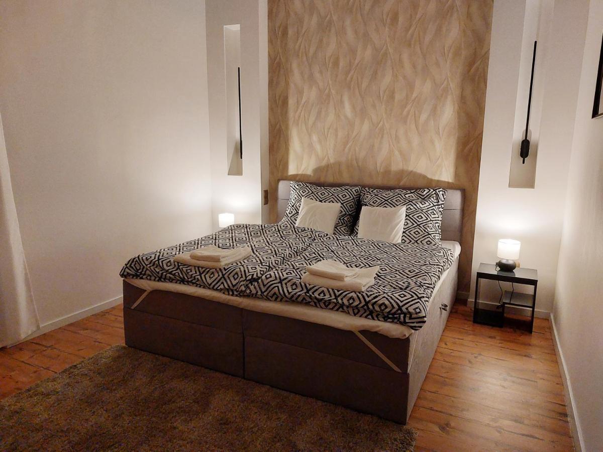 Square 16 Apartman - Absolutely Central Location With Self Check In 솜버트헤이 외부 사진