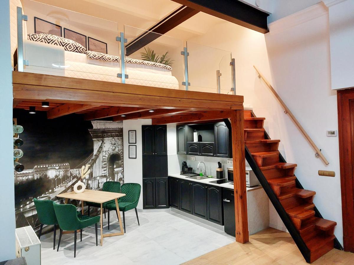 Square 16 Apartman - Absolutely Central Location With Self Check In 솜버트헤이 외부 사진